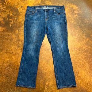 Boot cut jeans